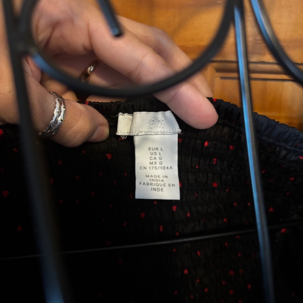 Heart Print Asymmetrical Ruched Blouse - Picture 4 of 6